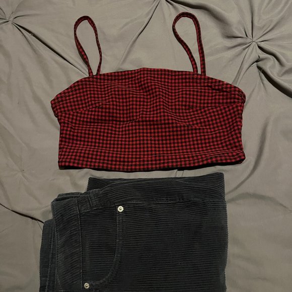 Garage 90's Styled Checkered Cropped Tank Top - Picture 2 of 3